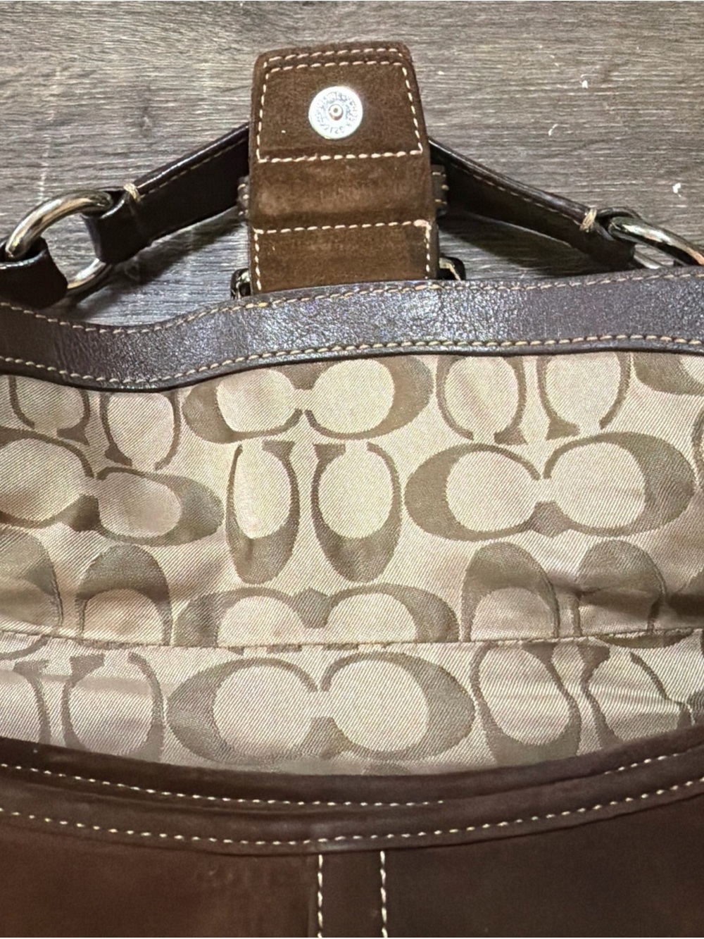 Vintage Coach Soho 9688 Shoulder Bag Brown Suede Leather Buckle Flap Y2K *Nice* - Picture 11 of 16